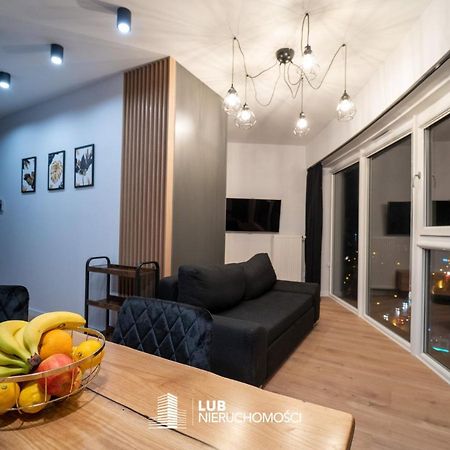 Panorama Capital Tito - 16 Pietro Apartment Rzeszow Bagian luar foto