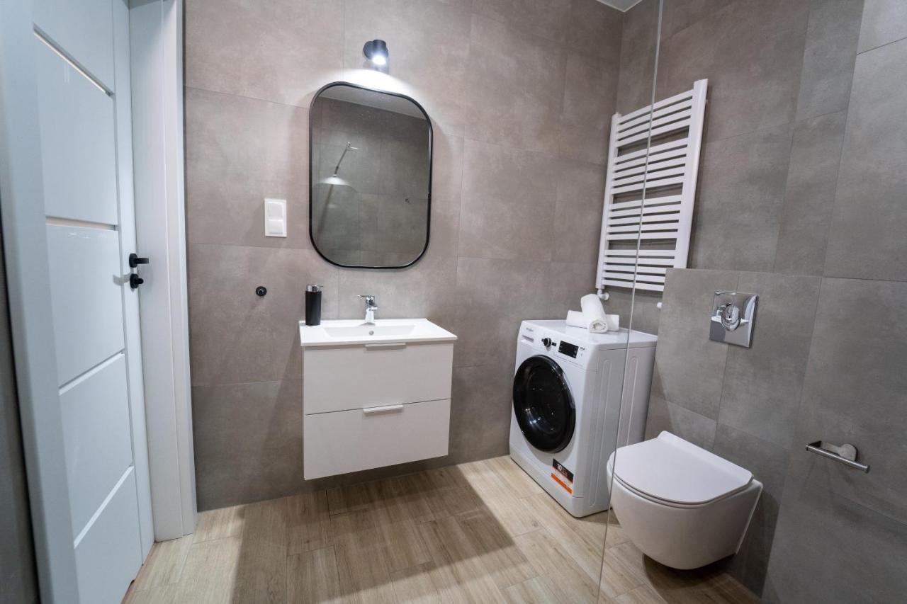 Panorama Capital Tito - 16 Pietro Apartment Rzeszow Bagian luar foto