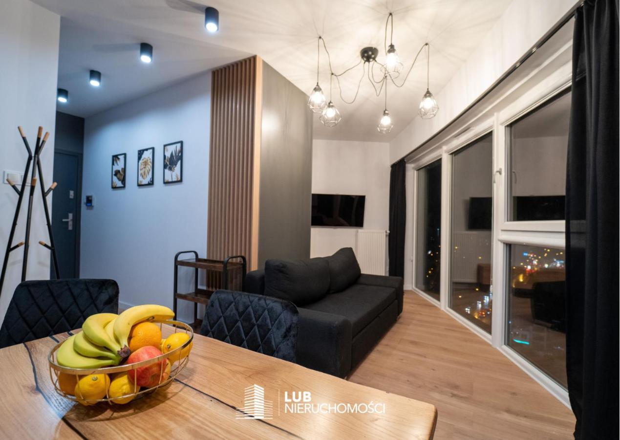 Panorama Capital Tito - 16 Pietro Apartment Rzeszow Bagian luar foto