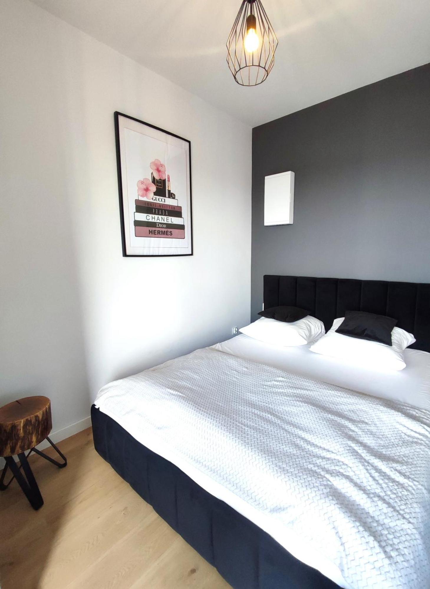 Panorama Capital Tito - 16 Pietro Apartment Rzeszow Bagian luar foto